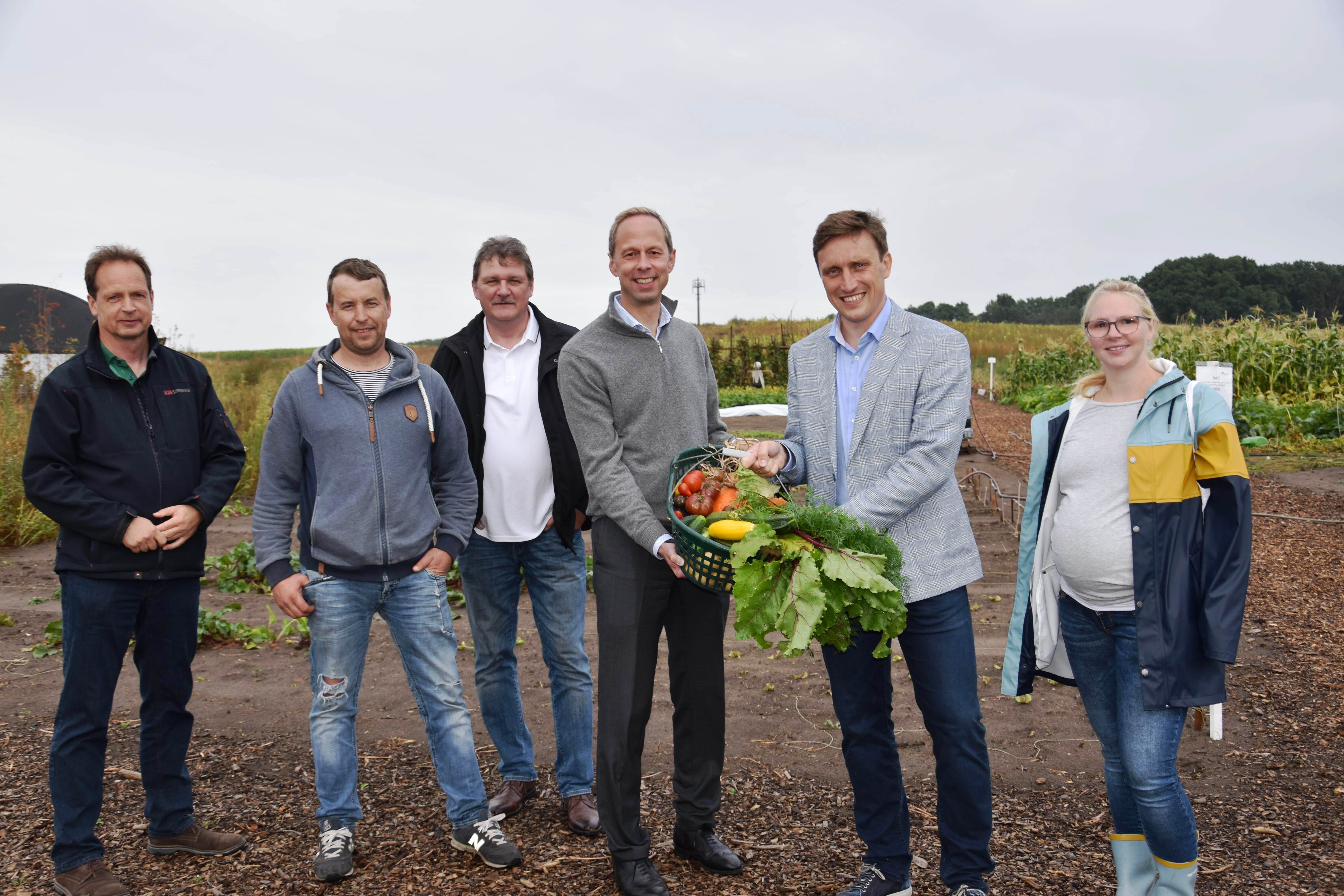 v.l.n.r.: Volker Hahn, Stephan Ruhnow-Thiee, Stefan Porscha, Dr. Hendrik Hoppenstedt, Sebastian Lechner und Nette Heinrich